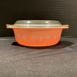 Vintage Pyrex Pink Daisy Pattern 1.5 Qt Oval Casserole Dish